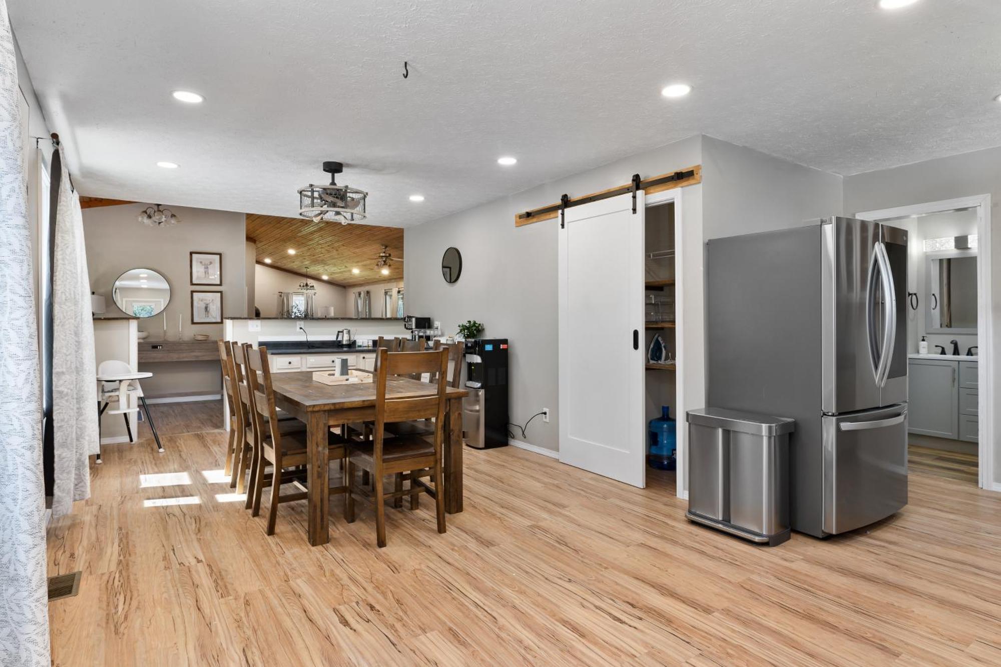 Spacious Cabin Near Hocking Hills And Caves With Hot Tub And Firepit Laurelville Exteriér fotografie