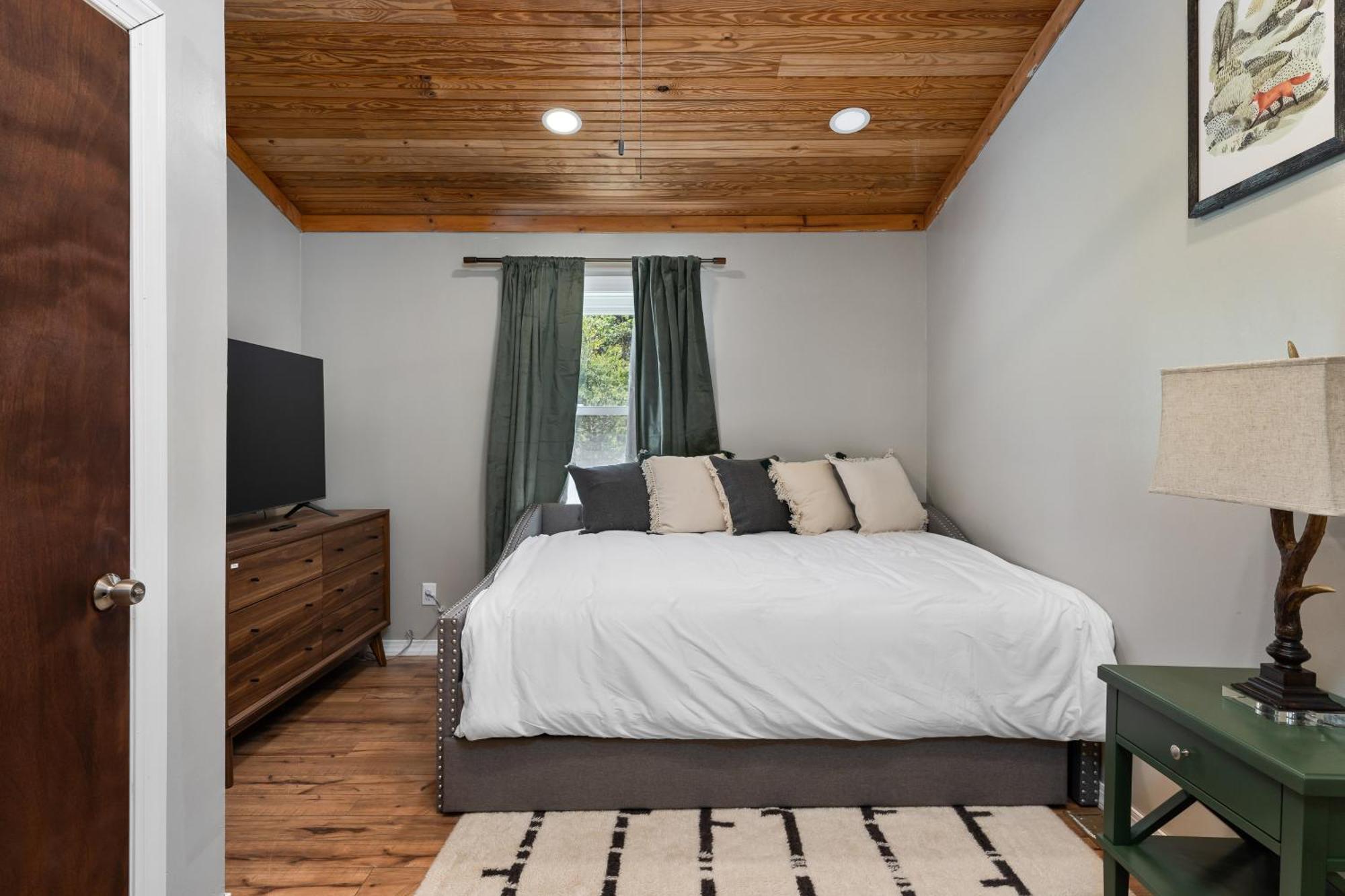 Spacious Cabin Near Hocking Hills And Caves With Hot Tub And Firepit Laurelville Exteriér fotografie