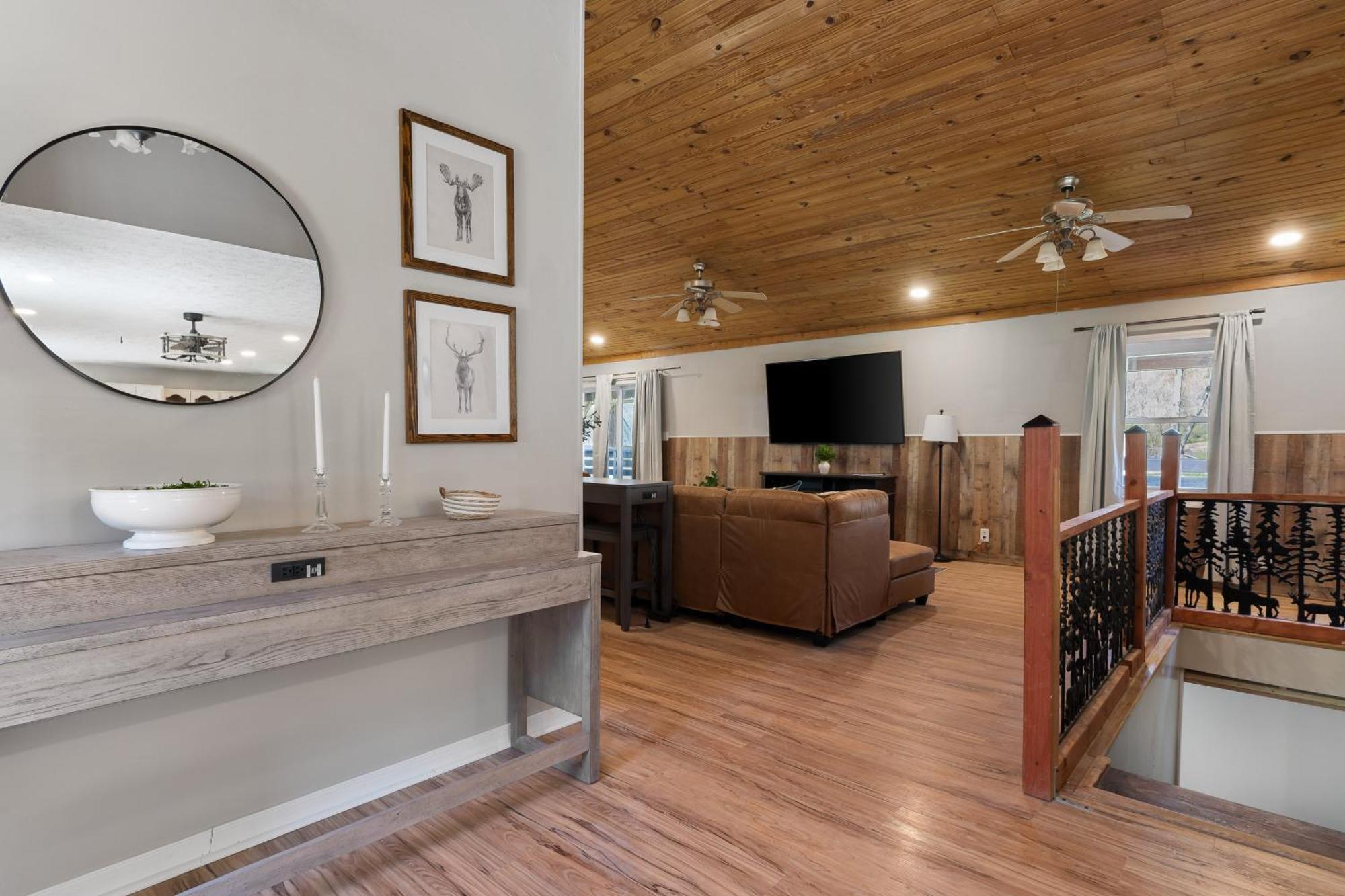 Spacious Cabin Near Hocking Hills And Caves With Hot Tub And Firepit Laurelville Exteriér fotografie