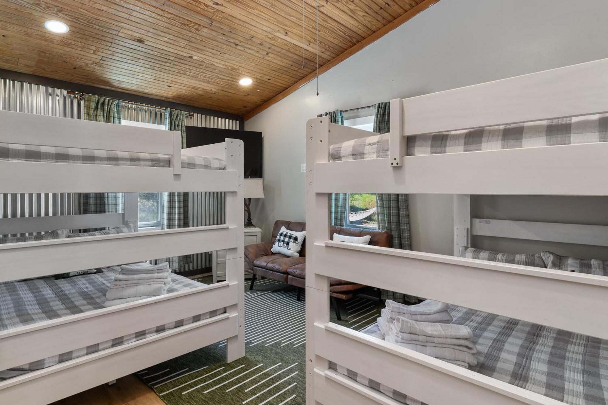 Spacious Cabin Near Hocking Hills And Caves With Hot Tub And Firepit Laurelville Exteriér fotografie