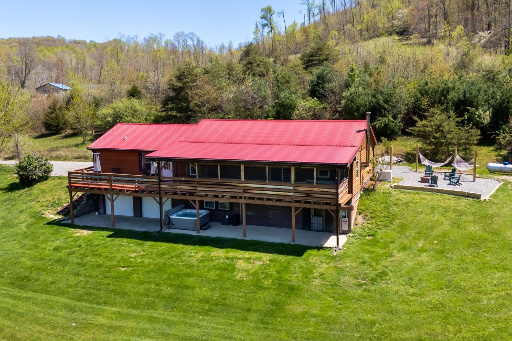 Spacious Cabin Near Hocking Hills And Caves With Hot Tub And Firepit Laurelville Exteriér fotografie